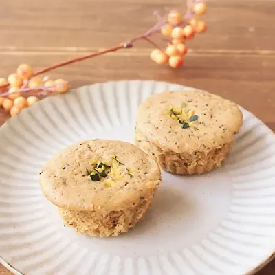 かぼちゃときな粉の黒胡麻あずき蒸しパン