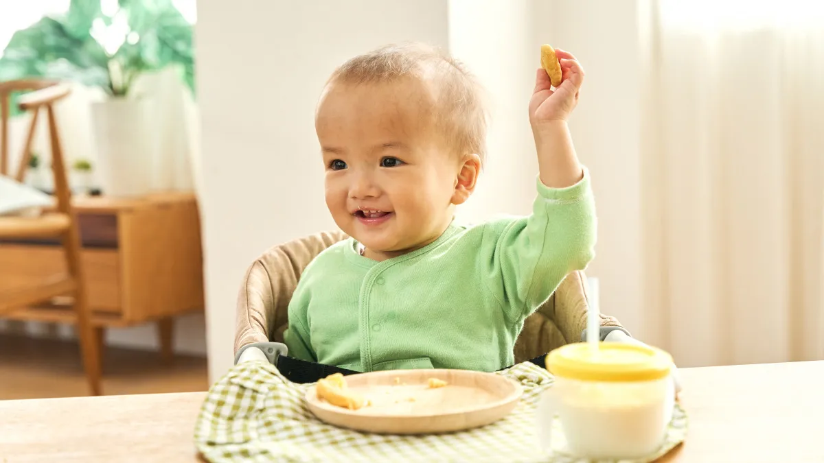 【管理栄養士解説】赤ちゃんの遊び食べは成長の証！原因と楽しく乗りきる対策_03