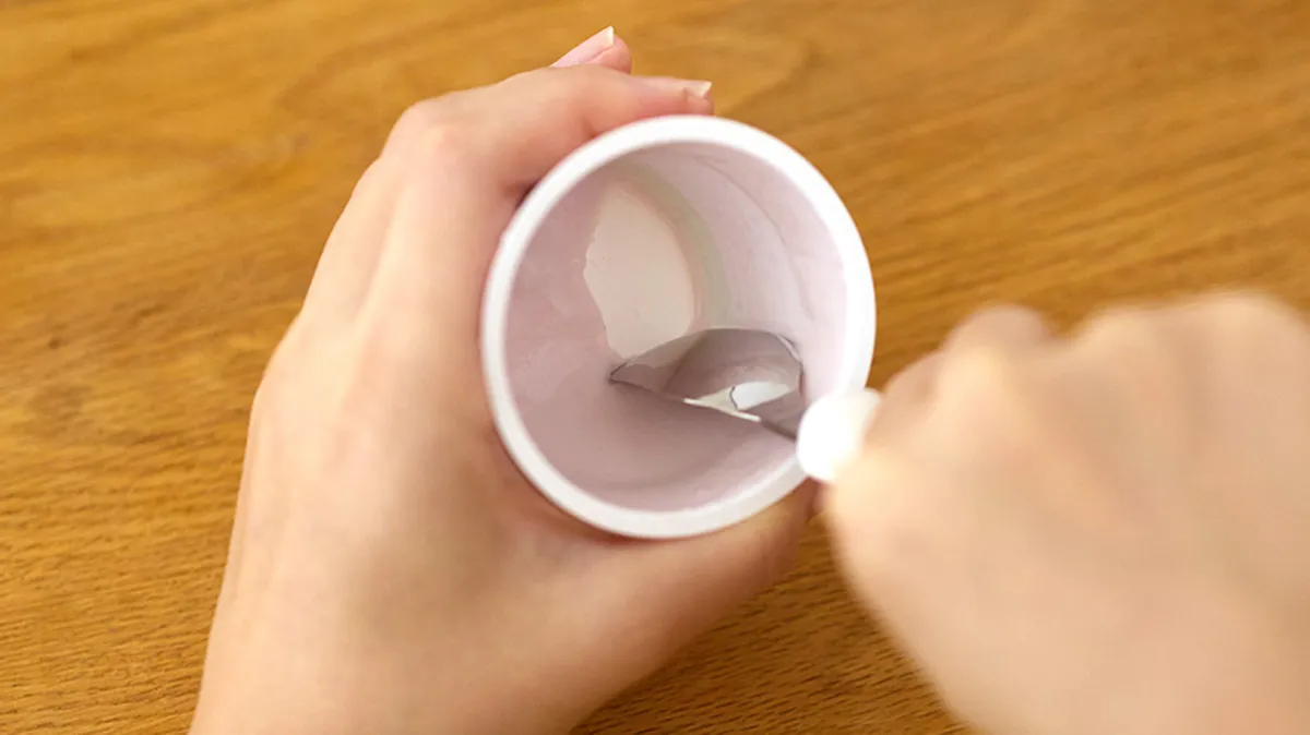 スプーン食べ練習に！食事マナーも自然と身につく【フードキャッチャー】新発売