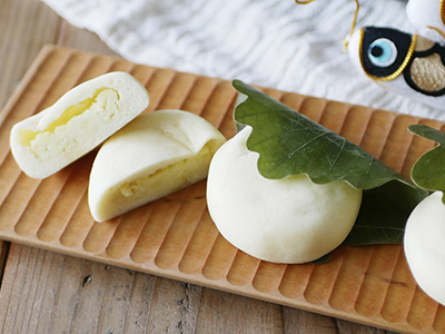 柏餅風 さつまいもあんぱん